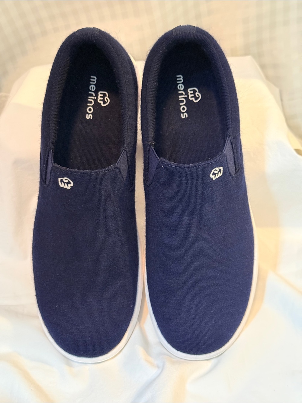 NWOT Merinos Women’s Navy Blue Australian Wool Slip On Sneakers Size 7